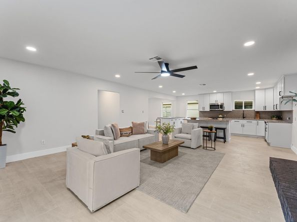 8655 Tilgham Street, Houston TX 77029