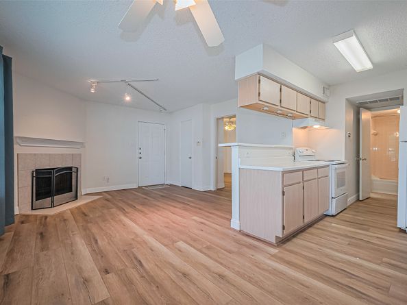 2750 Holly Hall Street 910, Houston TX 77054