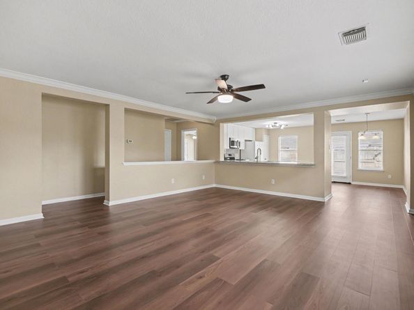 4750 Quiet Canyon Drive, Friendswood TX 77546