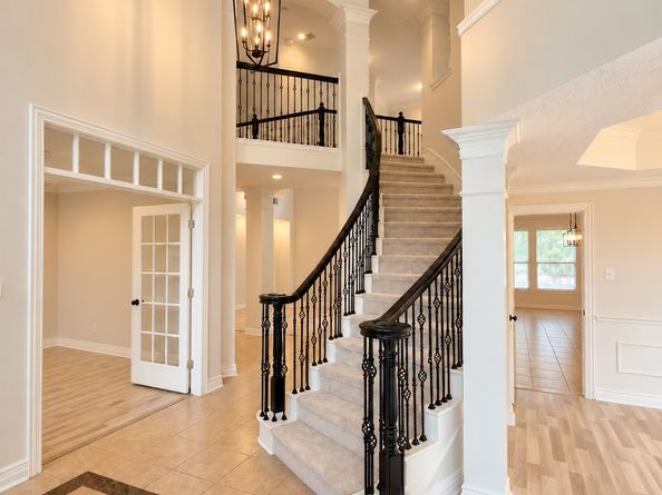 6 Meadow Rose Place, The Woodlands TX 77382