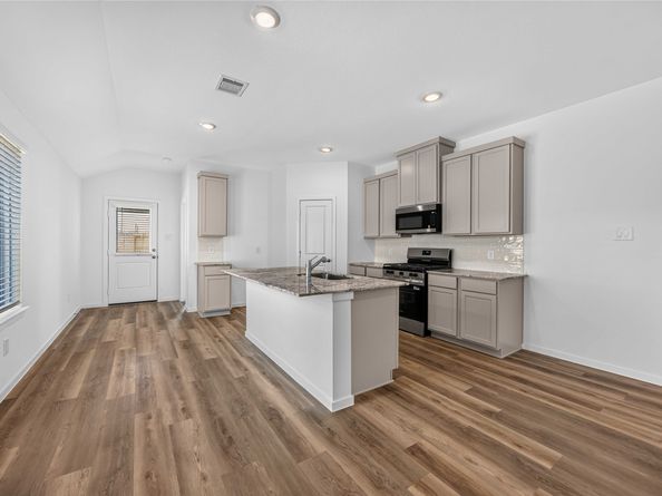5212 Greengrass Willow Way, Houston TX 77048