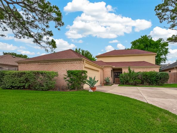 11614 Cedar Creek, Houston TX 77077