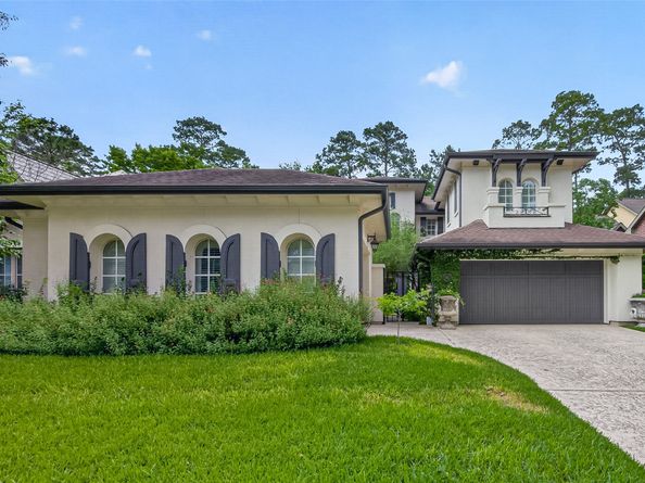 22 Frontenac Way, The Woodlands TX 77382