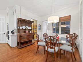 22 Frontenac Way, The Woodlands TX 77382