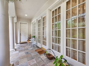 22 Frontenac Way, The Woodlands TX 77382
