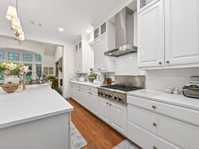 22 Frontenac Way, The Woodlands TX 77382