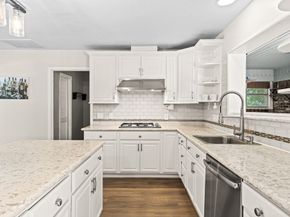 4903 Heatherglen Drive, Houston TX 77096