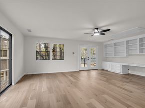 4 N Autumnwood Way, The Woodlands TX 77380