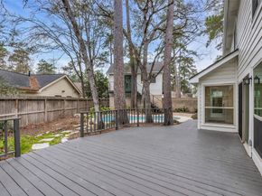 4 N Autumnwood Way, The Woodlands TX 77380