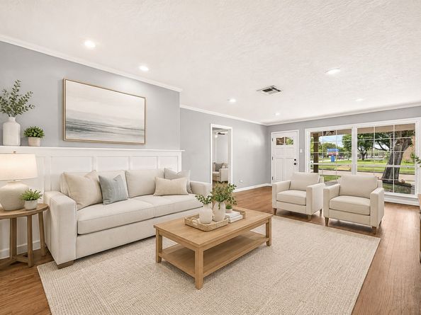 4002 Cheena Drive, Houston TX 77025
