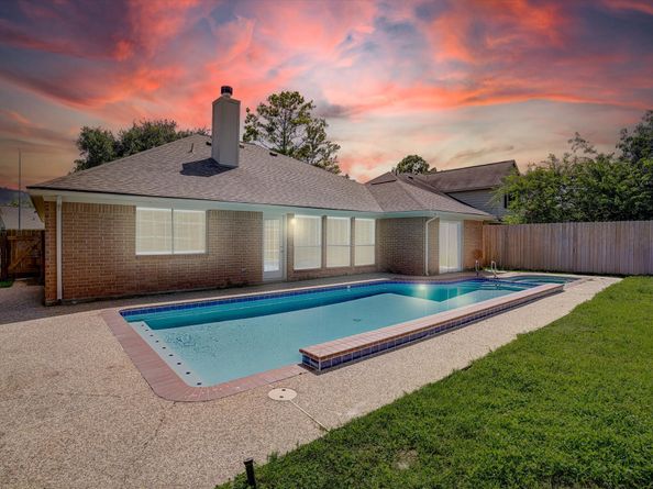 14810 Mission Hills Drive, Houston TX 77083