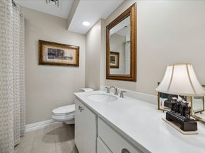 5050 Woodway Drive 2F, Houston TX 77056