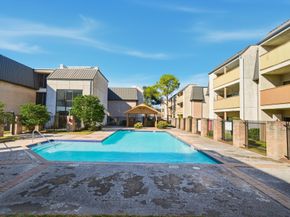8523 Hearth Drive 35, Houston TX 77054