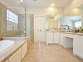222 Knox Street F, Houston TX 77007