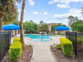 13600 Breton Ridge Street 25E, Houston TX 77070