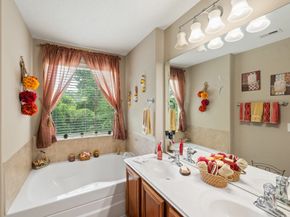 13600 Breton Ridge Street 25E, Houston TX 77070