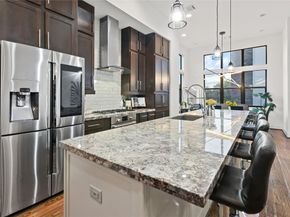 2830 Clay Street, Houston TX 77003