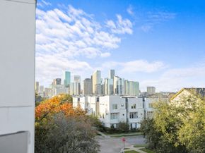 2830 Clay Street, Houston TX 77003