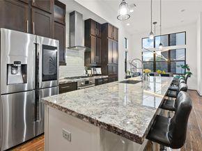 2830 Clay Street, Houston TX 77003