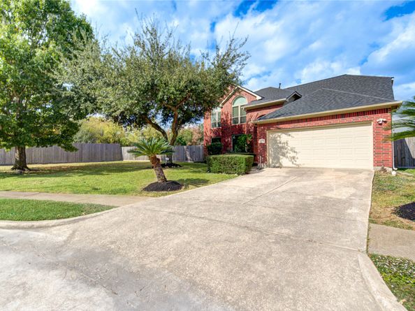 12630 Vineyard Trail Lane, Sugar Land TX 77478