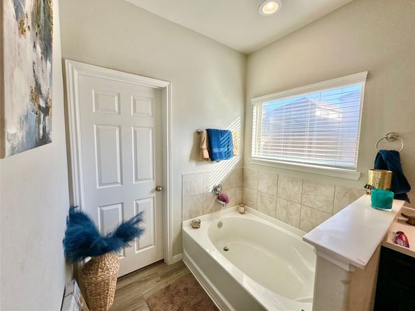 6542 Castle Loch Court, Houston TX 77048