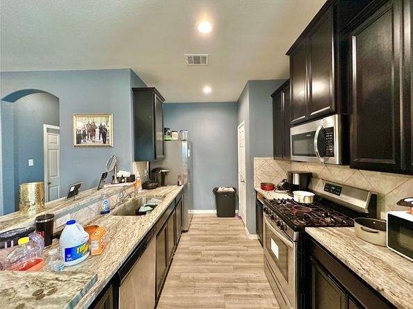 6542 Castle Loch Court, Houston TX 77048