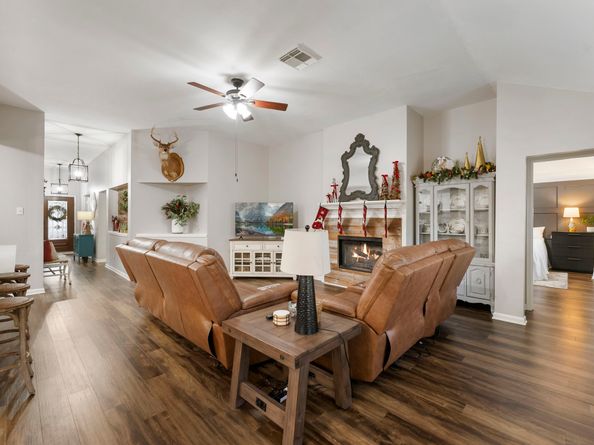 58 N Delta Mill Circle, The Woodlands TX 77385