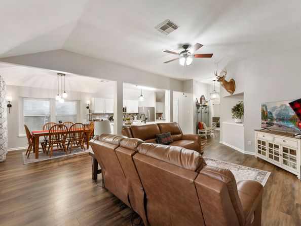 58 N Delta Mill Circle, The Woodlands TX 77385