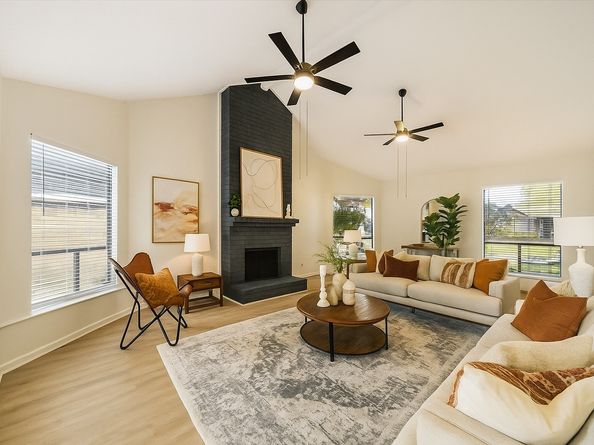 13534 Clarewood Drive, Houston TX 77083