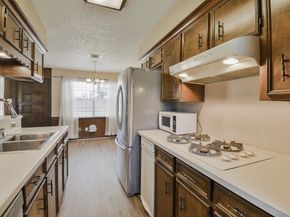 13915 Roundstone Lane, Houston TX 77015