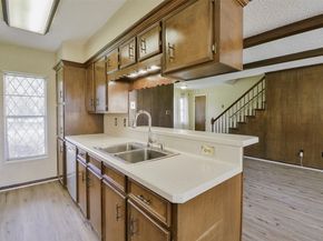 13915 Roundstone Lane, Houston TX 77015