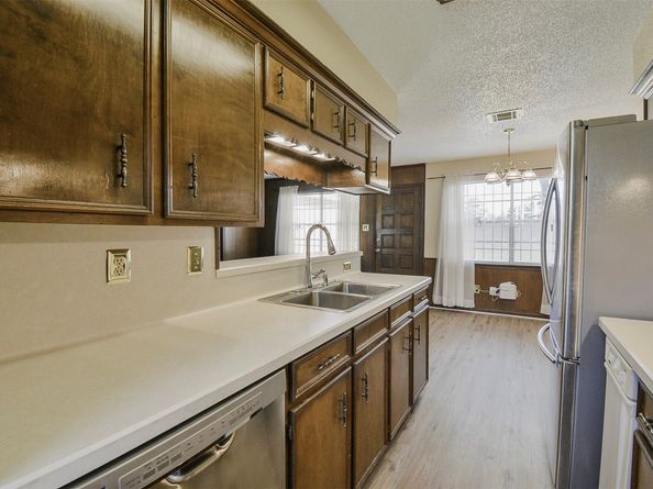 13915 Roundstone Lane, Houston TX 77015