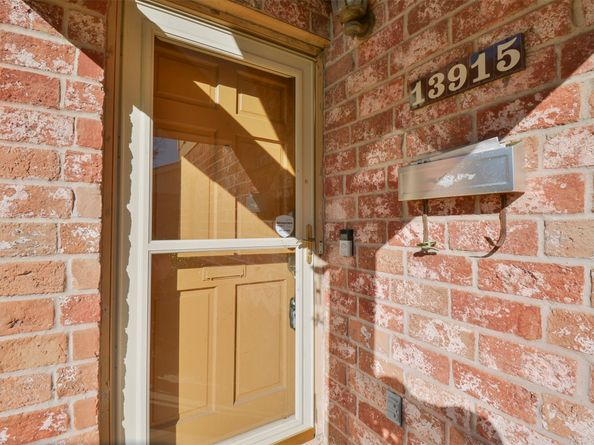 13915 Roundstone Lane, Houston TX 77015