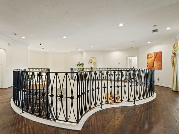 5 Camden Ct, Sugar Land TX 77479