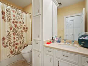 5 Camden Ct, Sugar Land TX 77479