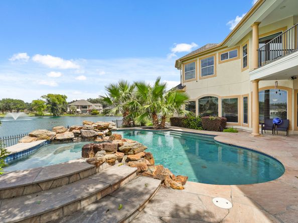 5 Camden Ct, Sugar Land TX 77479