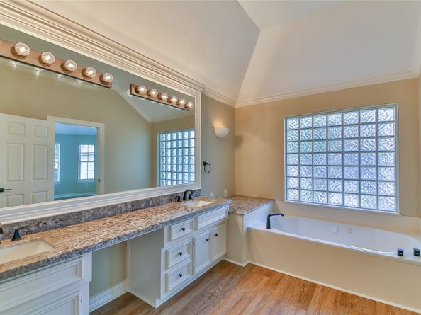 4022 Cinnamon Fern Court, Houston TX 77059