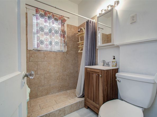 4334 Bell Street, Houston TX 77023