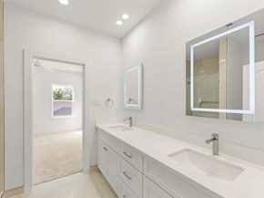 1477 Ferguson Way, Houston TX 77088