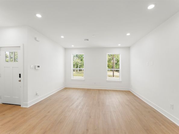 1477 Ferguson Way, Houston TX 77088