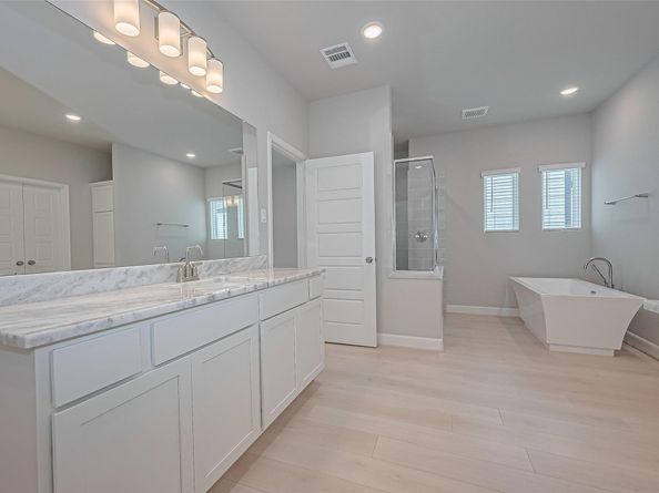 8925 Grovner Place, Houston TX 77055