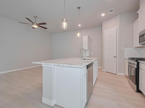 8925 Grovner Place, Houston TX 77055