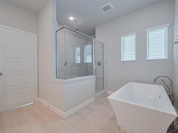 8925 Grovner Place, Houston TX 77055