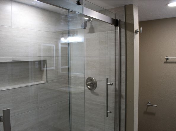 2011 Spenwick Drive 427, Houston TX 77055