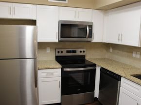 2011 Spenwick Drive 427, Houston TX 77055