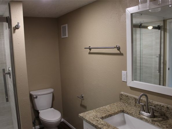 2011 Spenwick Drive 427, Houston TX 77055