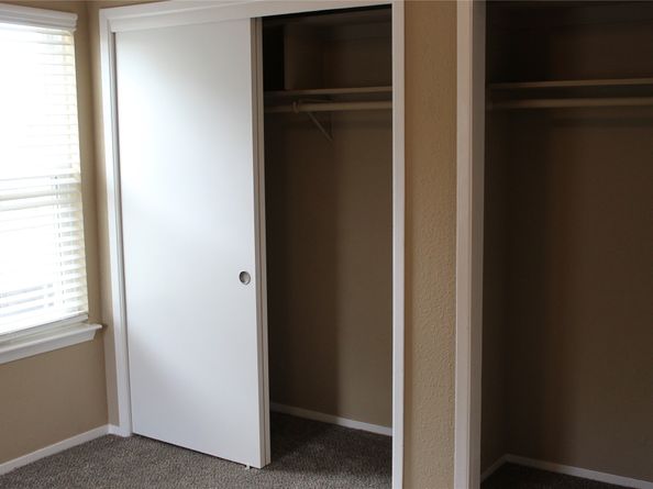 2011 Spenwick Drive 427, Houston TX 77055