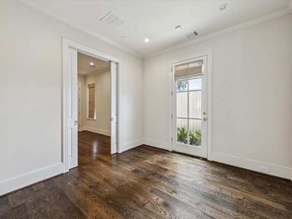 2413 Mimosa Drive, Houston TX 77019