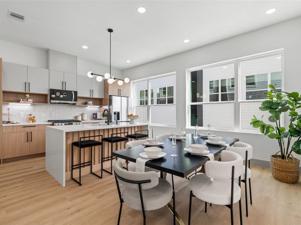 2942 Pitzlin Street, Houston TX 77023