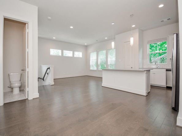 6017 Cypress Street, Houston TX 77074